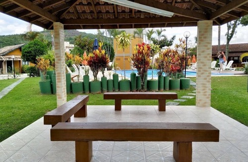 Florianopolis Ski Chalet | Cozy Chalet in a Family-Friendly Condominium with Pool on the Beach