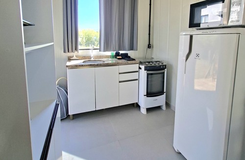 Campeche Leste House | Cozy Container on Campeche Beach! 2km from the beach and 8km from the airport