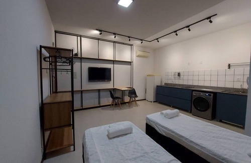 Centro Apartment | Cozy studio apartment close to Aperam Centro!
