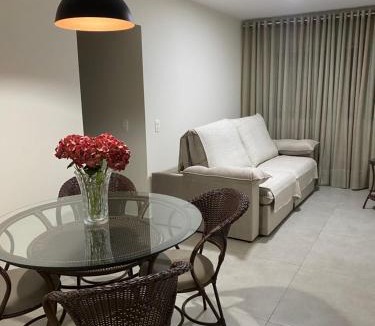 Novo Mundo Apartment | Curitiba Apto 2 dorm com garagem 102 Portão