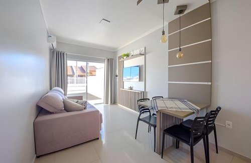 Praia da Armacao do Itapocoroi House | Curta Praia da Armação - Casa Girassol