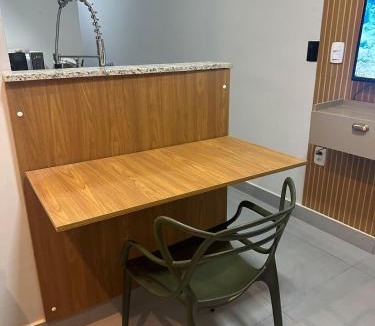 Esplanada do Aeroporto Apartment | D Castro Art House