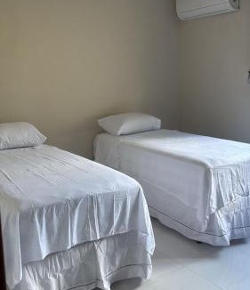 Camburi House | D 'celler