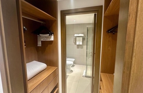 Ciudad Del Este Hotel | Dazzler by Wyndham Ciudad del Este