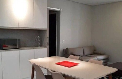 Comiteco Apartment | Delicioso ap a uma Quadra da Av. Bandeirantes - 4 Pessoas
