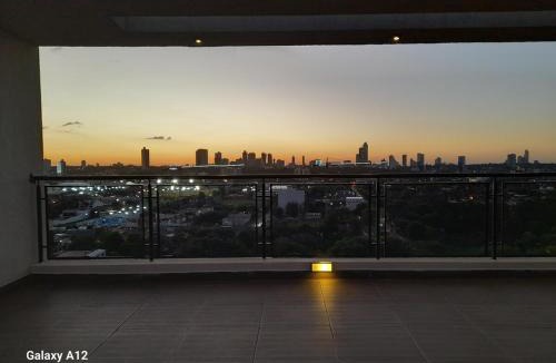 Luque Apartment | Depto con piscina,2 hab cerca aeropuerto