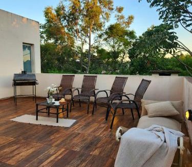 Encarnacion House | Depto privado con gran terraza y parking gratis