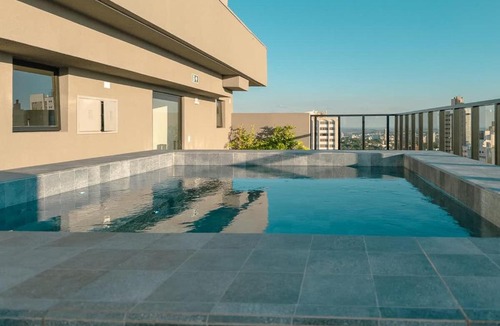 Zona 01 Apartment | Design e Modernidade no Centro Veja NEO204