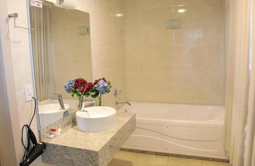 Farroupilha Hotel | Di Capri Hotel