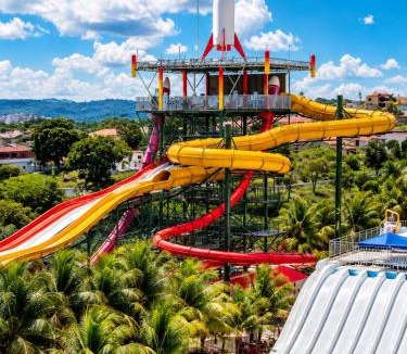 Prive das Caldas Apartment | diRoma Luxo Oficial Apt mais diRoma Acqua Park e Splash, Roupa de Cama e Toalhas Aceitamos Pet, Parcelamos até 12x no Cartão de Crédito sem Juros , Brinde Café da Manhã