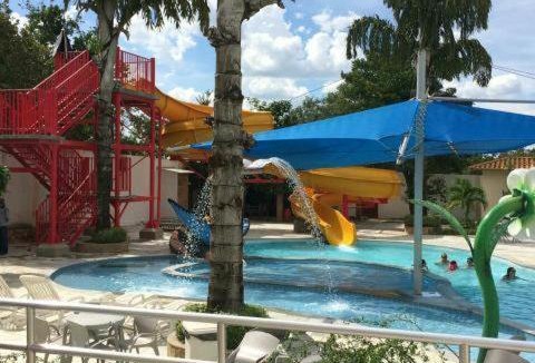 Caldas Novas Apartment | diRoma Resort piscina 24 h com Bar Molhado