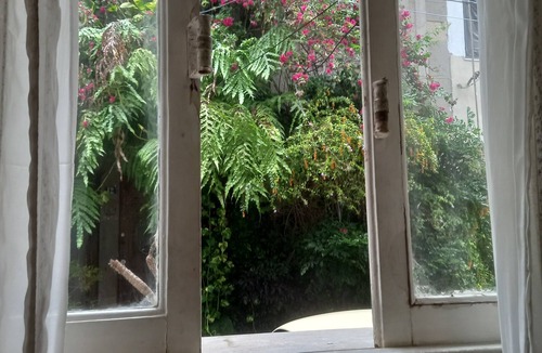 Leme House | Discover the charm of staying at Casa 11, in the heart of Leme/Copacabana!