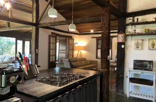 Ibiuna House | Disconnect. Reconnect. Welcome to CASA5.