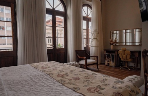 Matriz Hotel | Discover Curitiba Magic—Historic Boutique with Breakfast, Garden& City Center