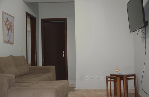 Centro Apartment | Dois quartos Cozinha completa Wi Fi Self check in com senha Central e perto de tudo a 4,4Km da Rodoviária e 15,4Km do Aeroporto Apartamento 101