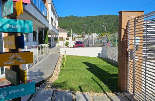 Barra da Lagoa Apartment | Dona Floripa