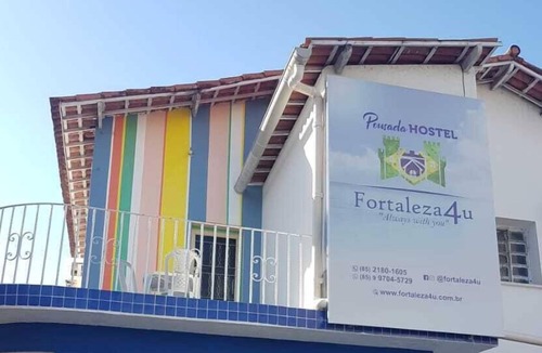 Meireles House | Double room with private bathroom, Wi-Fi, AIR and TV.