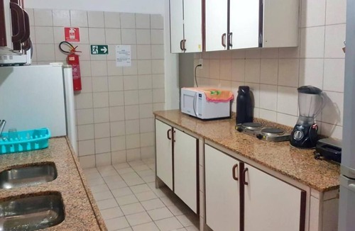 Meireles House | Double room with private bathroom, Wi-Fi, air conditioning and TV.