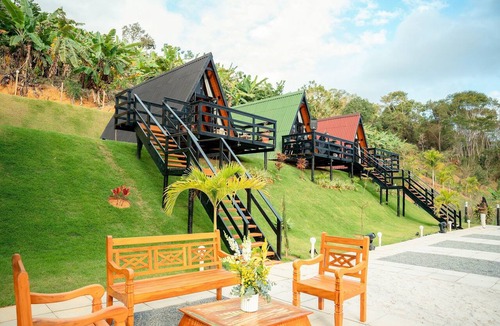 Domingos Martins Ski Chalet | Dream Cabin on the banks of the Jucu River