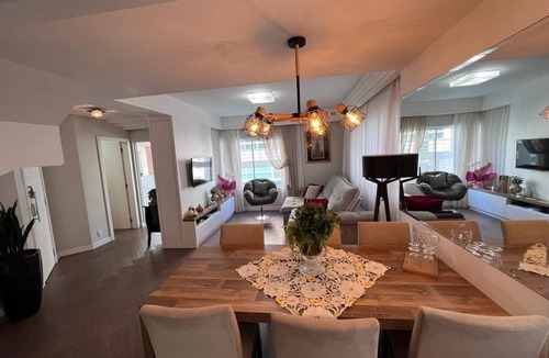 Centro Apartment | Duplex 2 Blocks from the Beach -