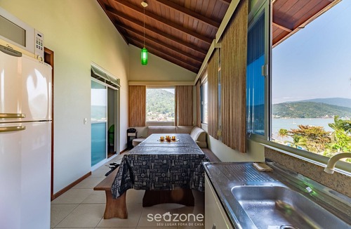 Sambaqui Apartment | Duplex House w/Beautiful View 80m Beach Rrf2562