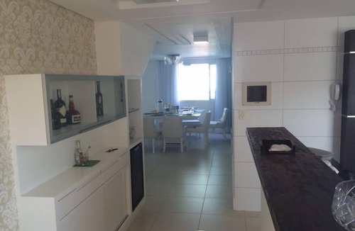 Enseada Azul Apartment | Duplex Penthouse with View of Bacutia Beach, with Jacuzzi, 3 Parking Spaces