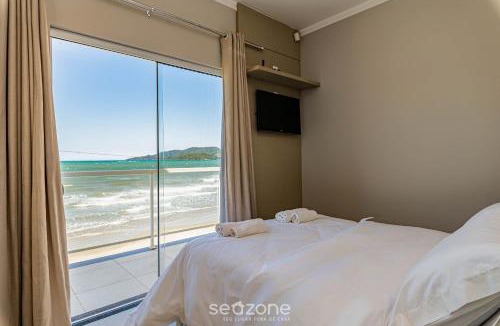 Porto Belo House | Duplex standing on the sand w stunning view RAT001