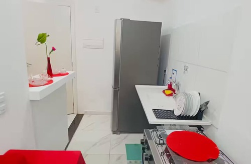 Santo Cristo Apartment | Easy access to Copacabana beach RJ, your family will be close to everything!
