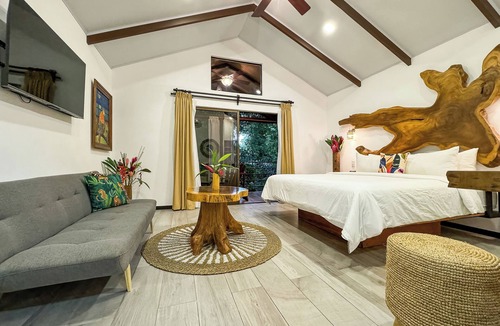 Manuel Antonio Resort | ECOTICA Boutique Hotel & Spa.