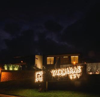 Rancho Queimado House | Elegante bangalô de campo 1- Taquaras Huts