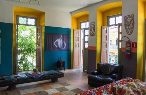 Cachoeira House | Embaixada preta