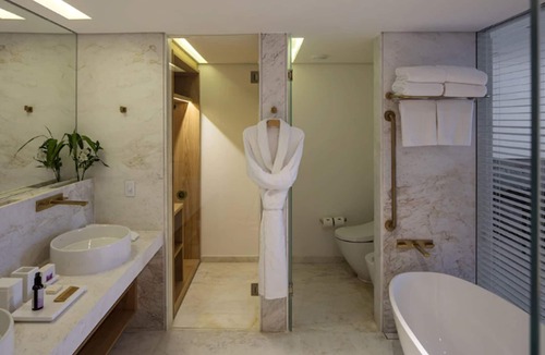 Copacabana Hotel | Emiliano Rio