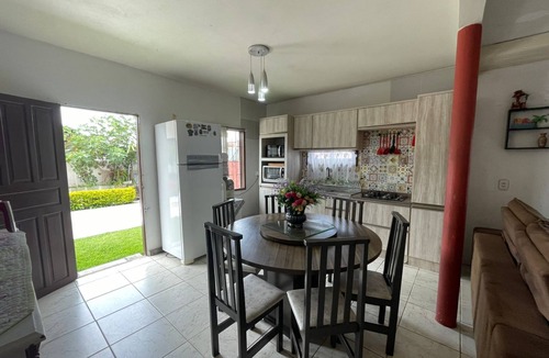 Alto Ribeirao Leste House | Entire 2 bedroom house close to Campeche beach and Morro das Pedras