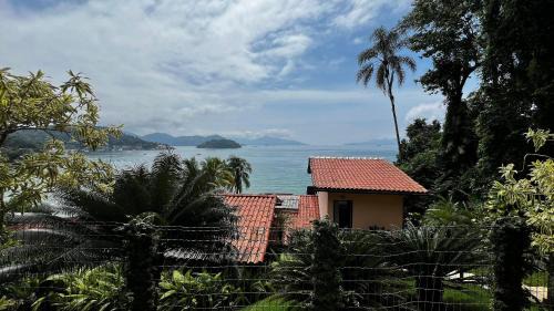 Vila Velha House | Entire House with Pool and Exclusive Deck Angra