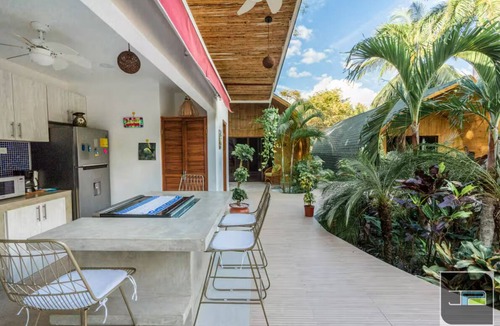 Palm Beach Estates House | Entire Private Property 4 Beach Villas with A/C Pool Near the Beach