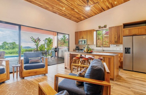 Ballena Villa | Epic Ocean-to-Mountain Views | 24/7 Gated Community | Private | Villa Roca