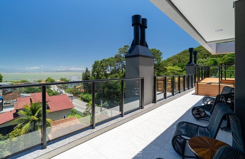 Santo Antonio de Lisboa Apartment | Estúdio premium com varanda e sol da manhã SGR0217
