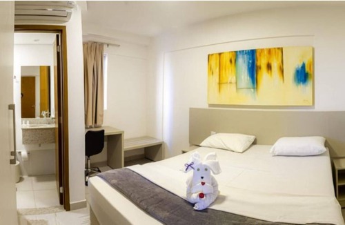 Bandeirantes Apartment | Evian Thermas: 2 en-suite bedrooms, living room with sofa bed, kitchen.