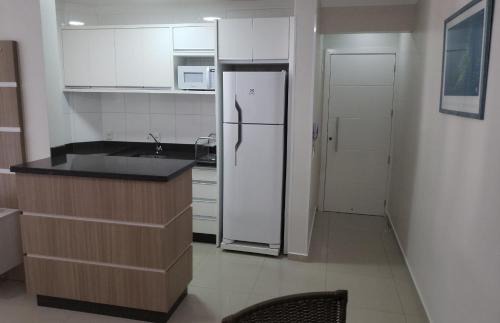 Bombas Apartment | Excelente apto 3 quartos em Bombas, 100 metros do mar e 2 vagas de garagem