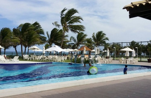 Jenipabu Apartment | EXCELLENT 3-BEDROOM APARTMENT, FURNISHED, OCEANFRONT, WITH MAID SERVICE.