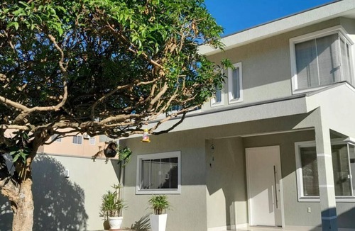 Bombas House | Excellent House on Bombas Beach, Bombinhas, SC Coast