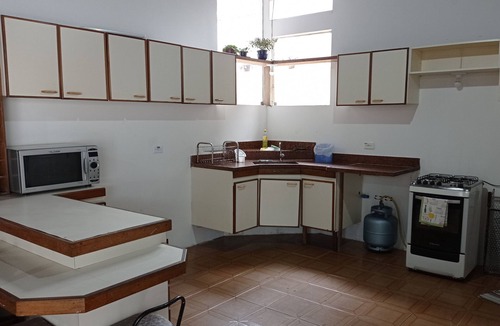 Peruibe House | EXCELLENT LOCATION - HOUSE WITH POOL IN THE CENTER OF PERUÍBE