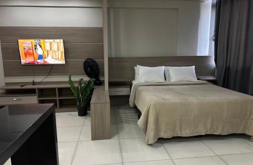 Centro Apartment | Excelsior lush view