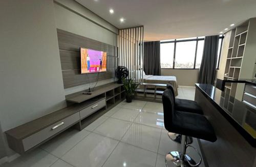 Centro Apartment | Excelsior lush view