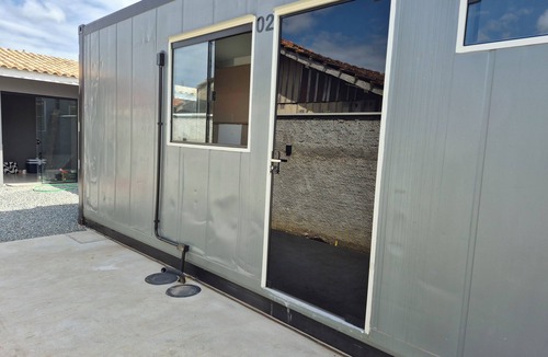 Areias Pequenas Apartment | Experience the Container Way on your way to the beaches!