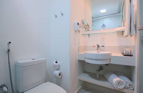 Copacabana Hotel | Explore Rio from a Sleek Room Steps Away from Copacabana Beach and Ipanema Beach