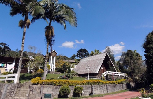 Cotia House | # Farm with swimming pool, soccer field and barbecue