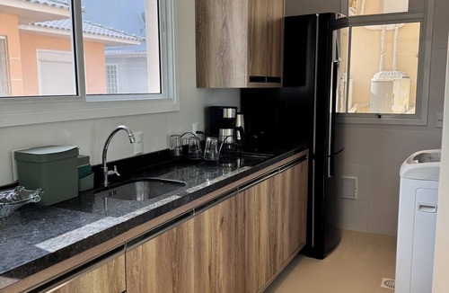 Governador Celso Ramos Apartment | Feet in the Sand, Green Home Palmas