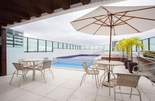 Boa Viagem Apartment | Flat 1 quarto no Beach Class Santa Maria por Yolo