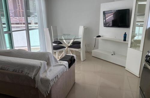 Recreio dos Bandeirantes Apartment | Flat com piscina na beira da praia do Recreio